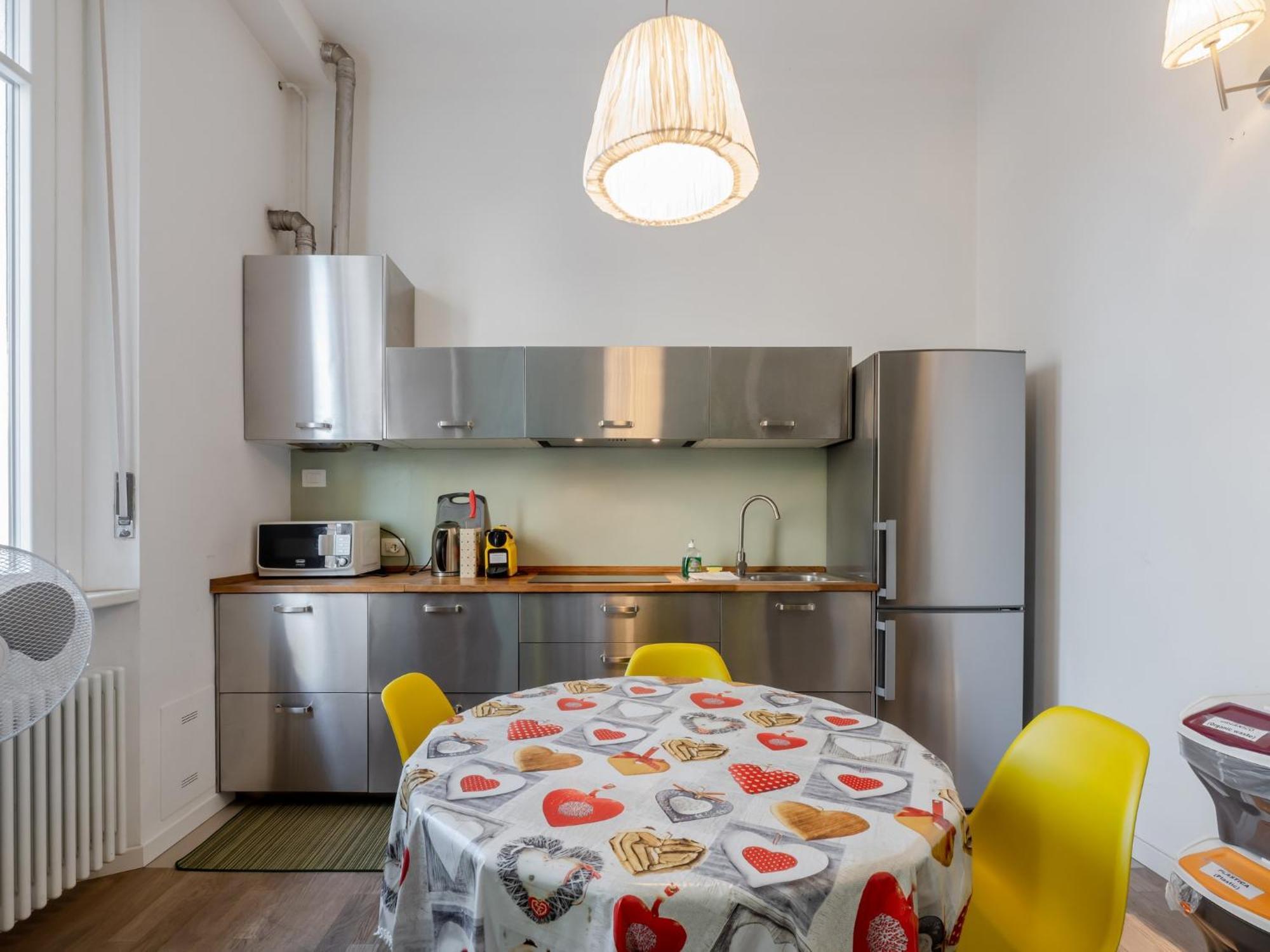 Modern 150m From Turro M1 * Mailand