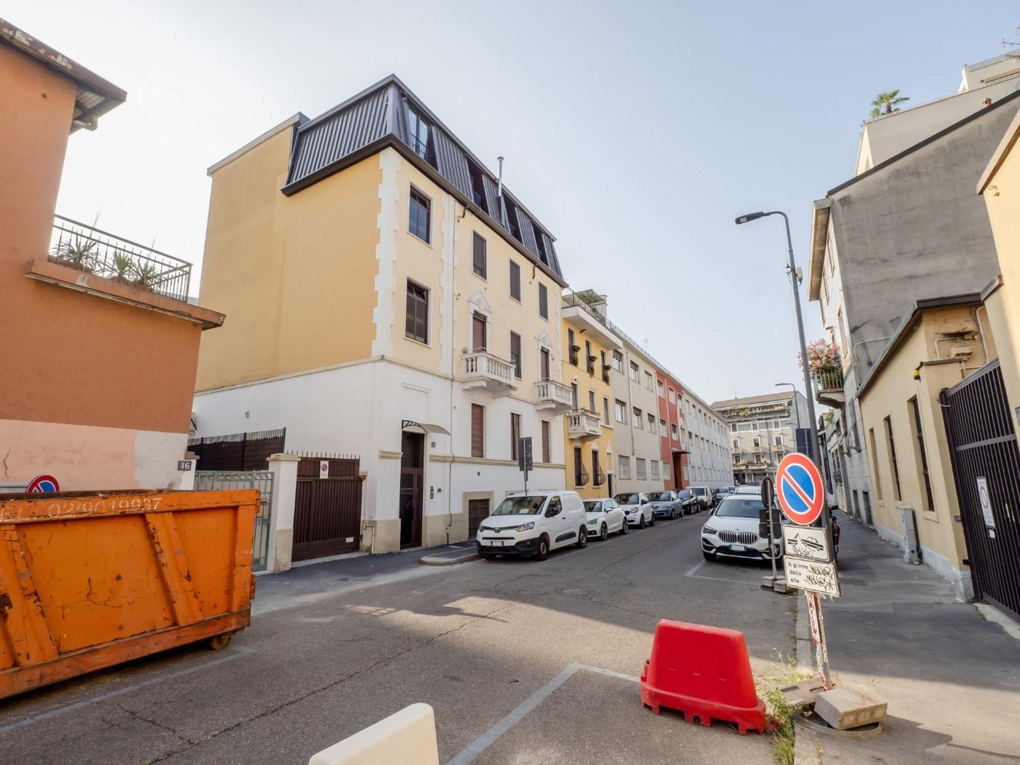 Apartment Modern 150m From Turro M1 Mailand